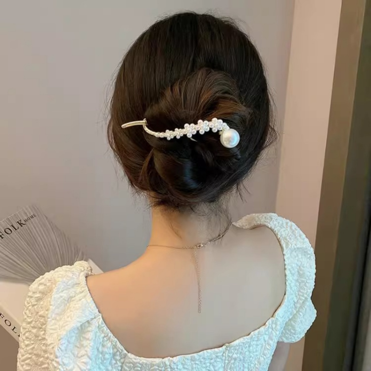 Elegant Glitter Pearl Hair Cli - Korean Daily Lifestyle review and price